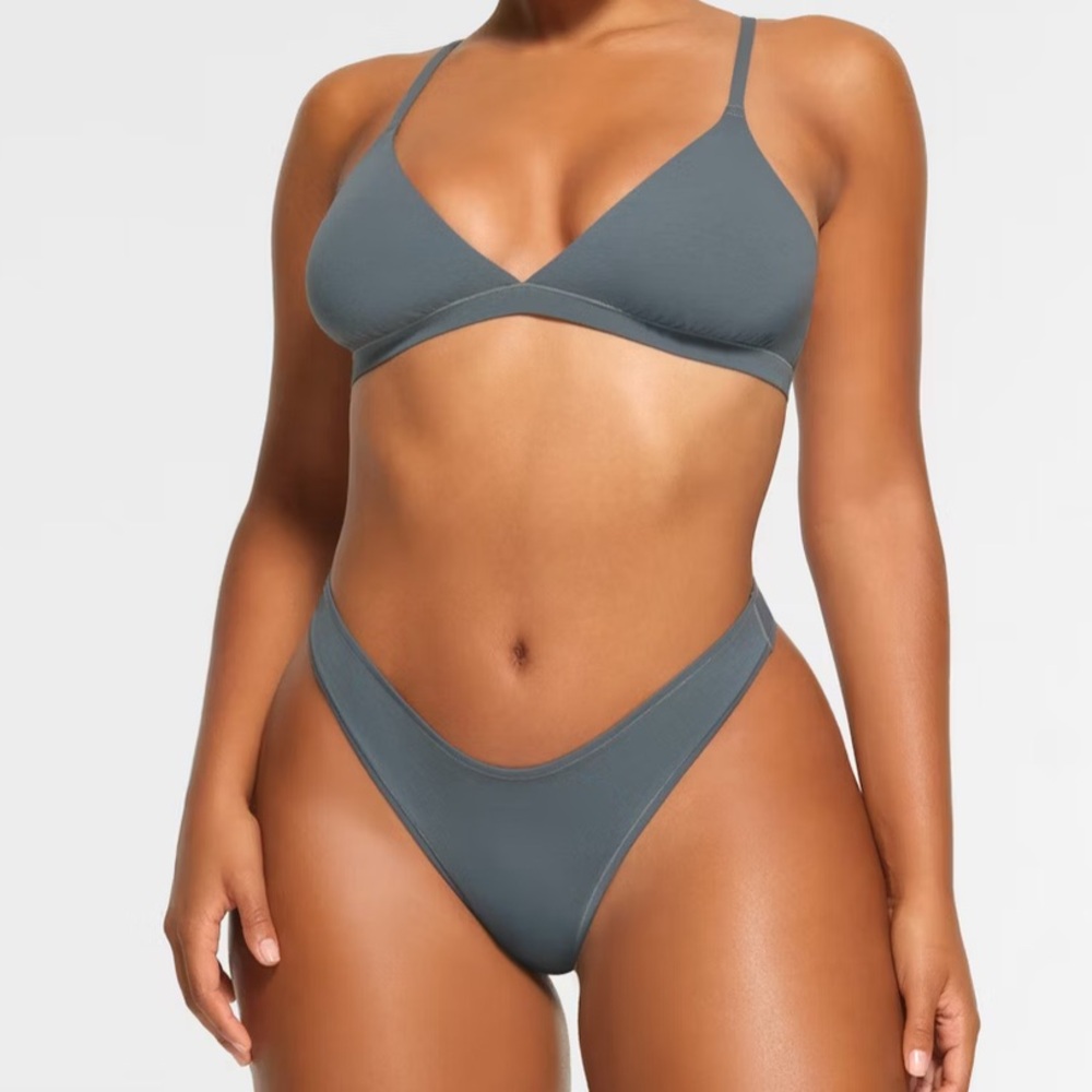 Skims Cotton Jersey Ribbed Thong